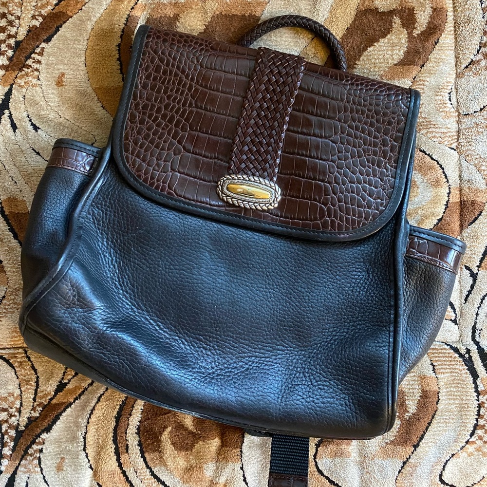 Elegant Brighton Brown Leather Backpack